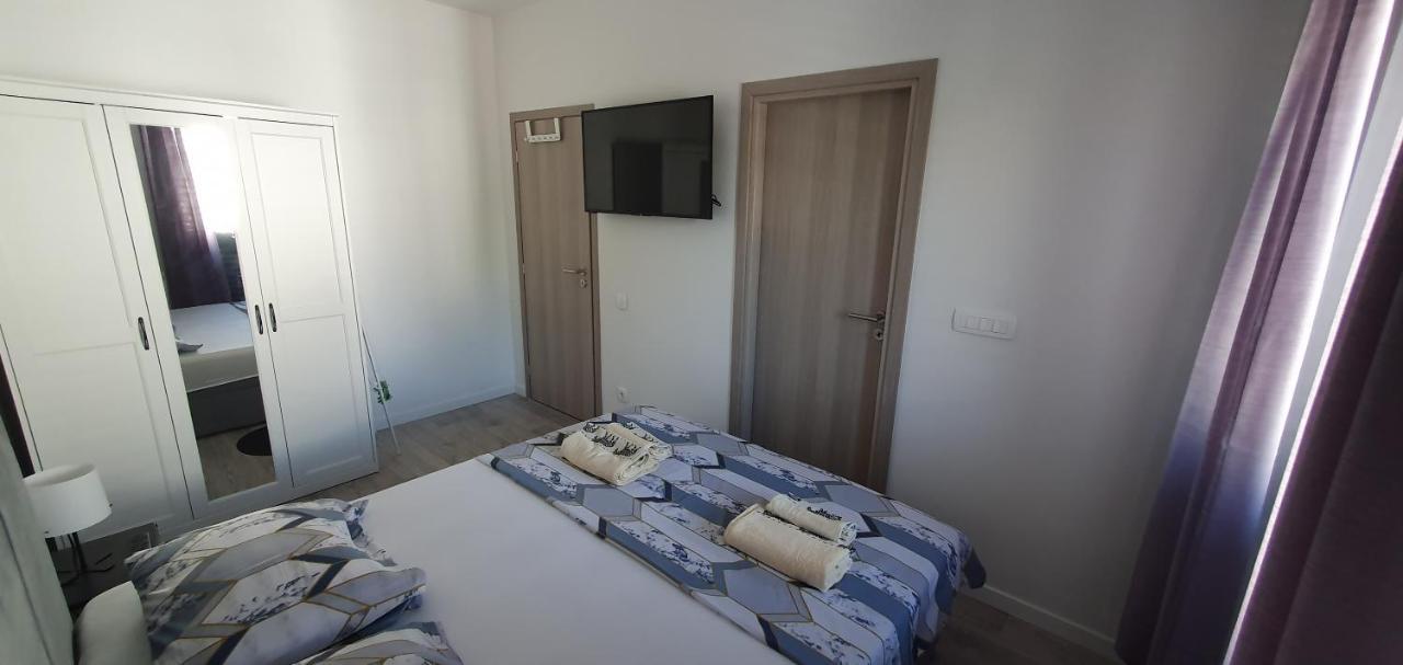 Apartments Ena Kastela Exterior photo